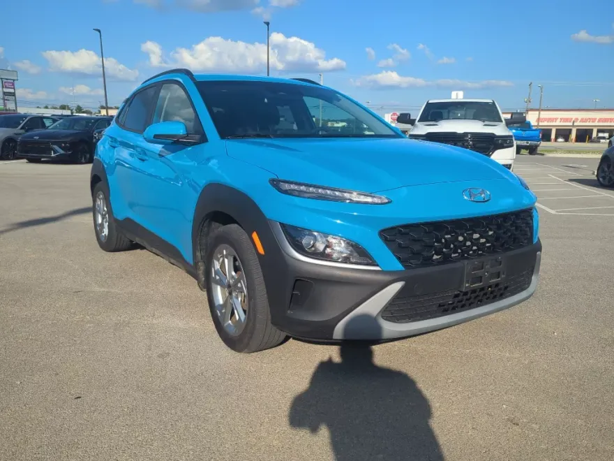 2023 Hyundai Kona SEL photo 1
