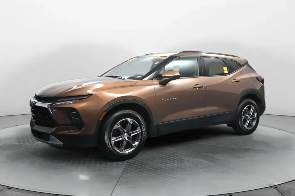 2023 Chevrolet Blazer 2LT photo 1