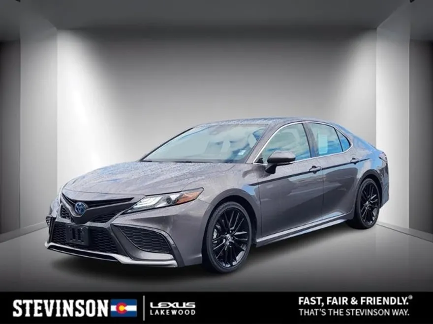 2022 Toyota Camry XSE photo 1