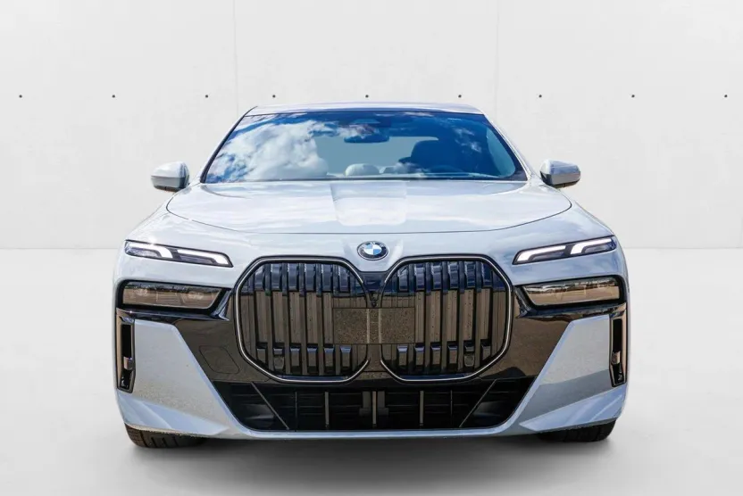 2025 Bmw 740i xDrive Sedan photo 1