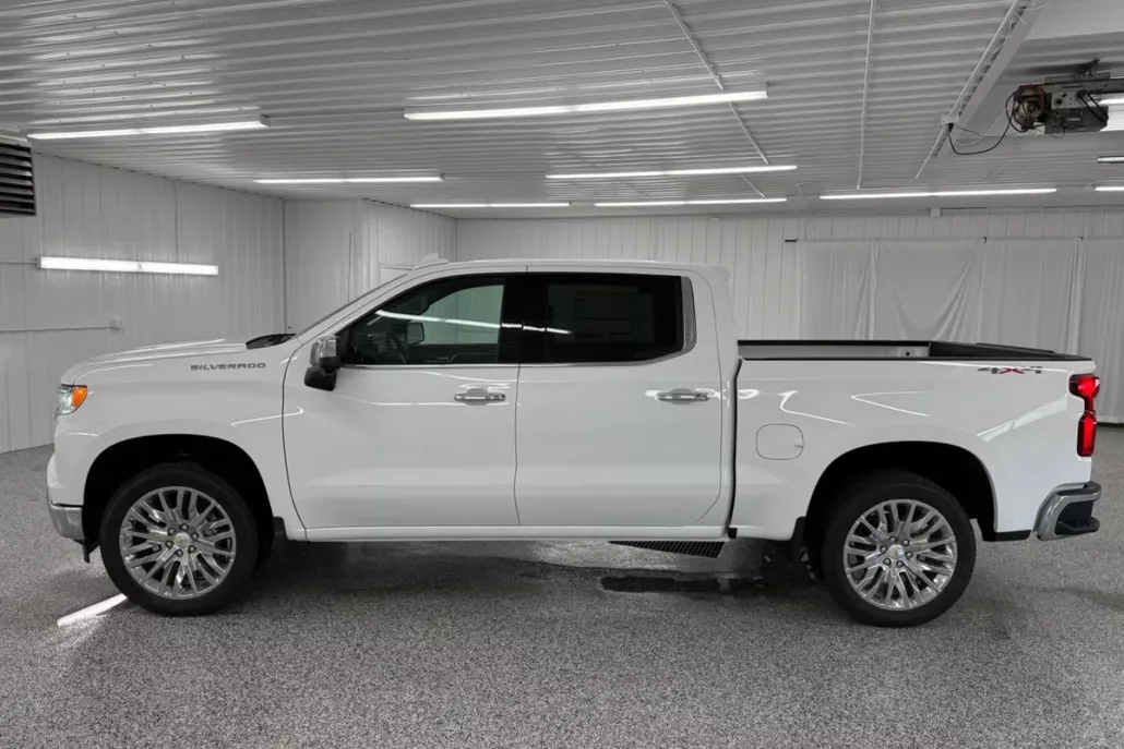 2026 Chevrolet Silverado 1500 LTZ photo 1
