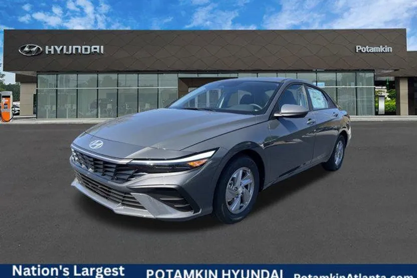 2025 Hyundai Elantra SE photo 1