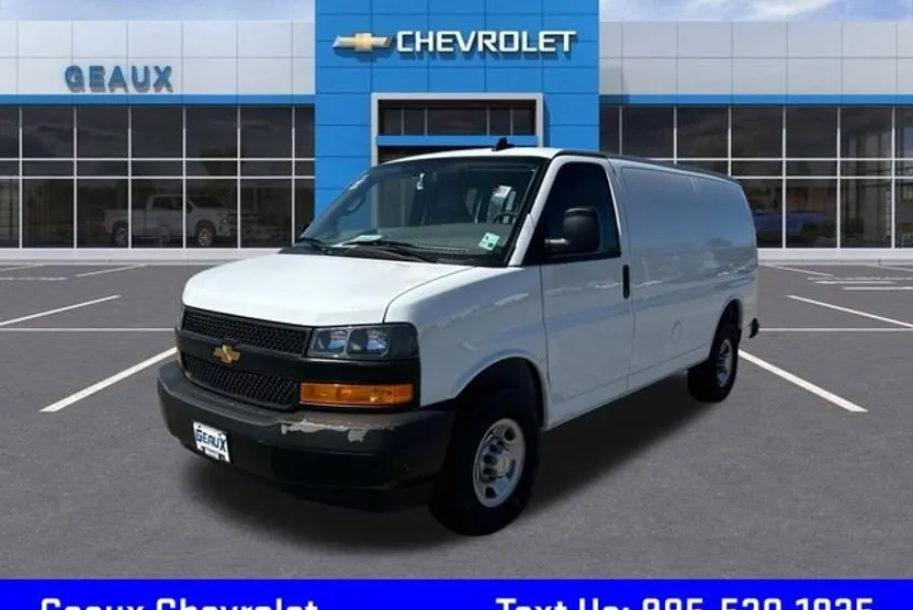 2024 Chevrolet Express Cargo 2500 photo 1