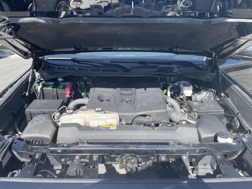 2023 Toyota Tundra Platinum photo 1