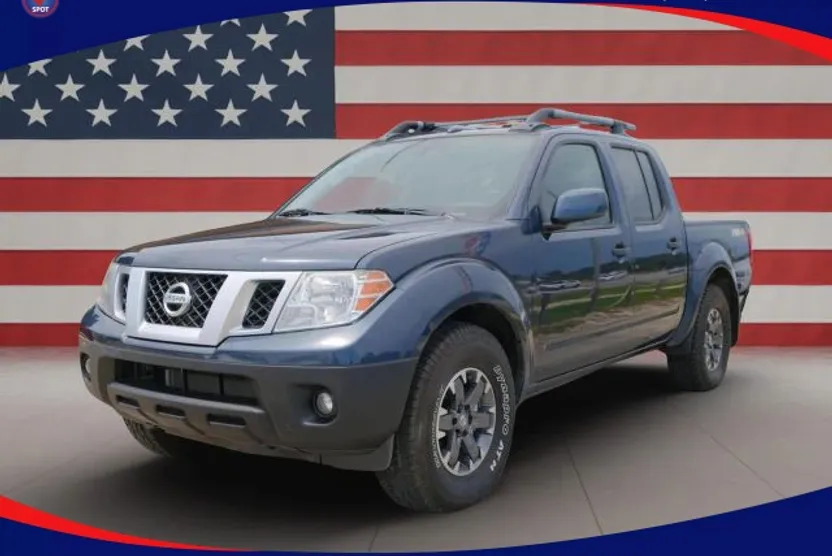 2018 Nissan Titan Crew Cab SV photo 1