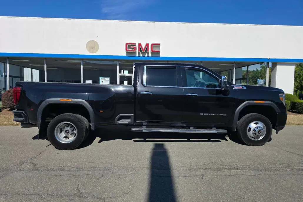 2022 Gmc Sierra 3500 HD Denali photo 1