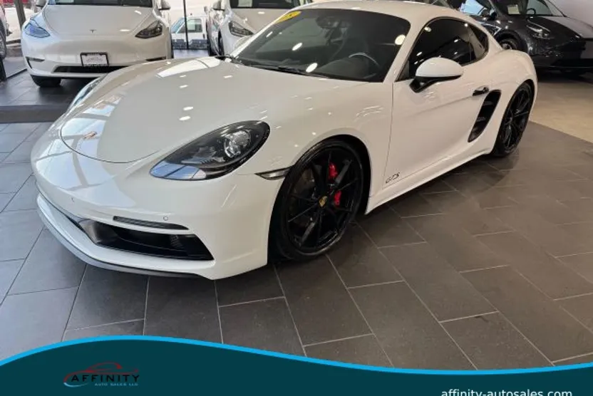 2018 Porsche Cayman GTS photo 1
