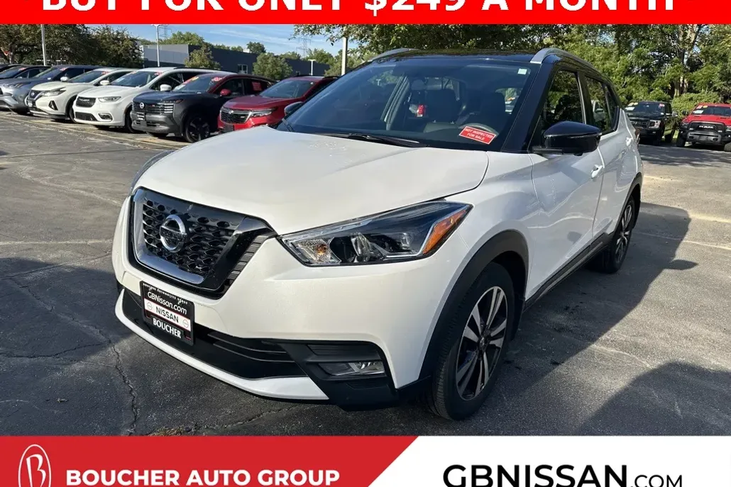 2019 Nissan Kicks SR photo 1