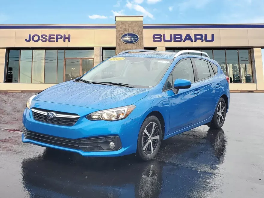 2023 Subaru Impreza Premium photo 1