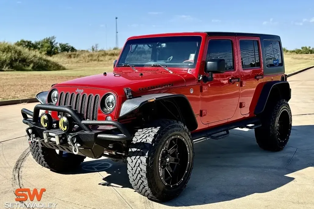 2016 Jeep Wrangler Unlimited Rubicon photo 1