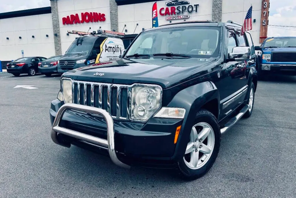 2011 Jeep Liberty Limited photo 1