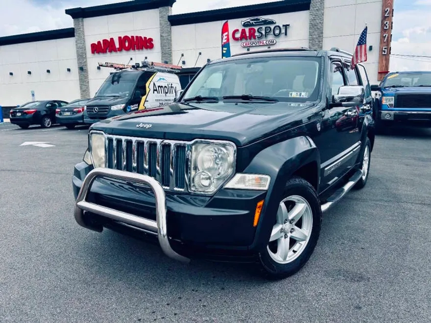 2011 Jeep Liberty Limited photo 1