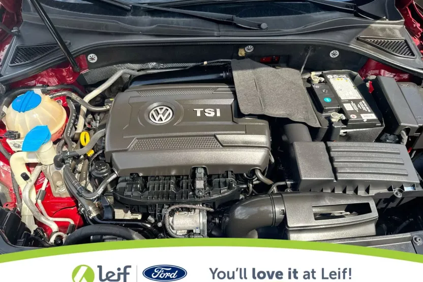 2016 Volkswagen Passat SE photo 1