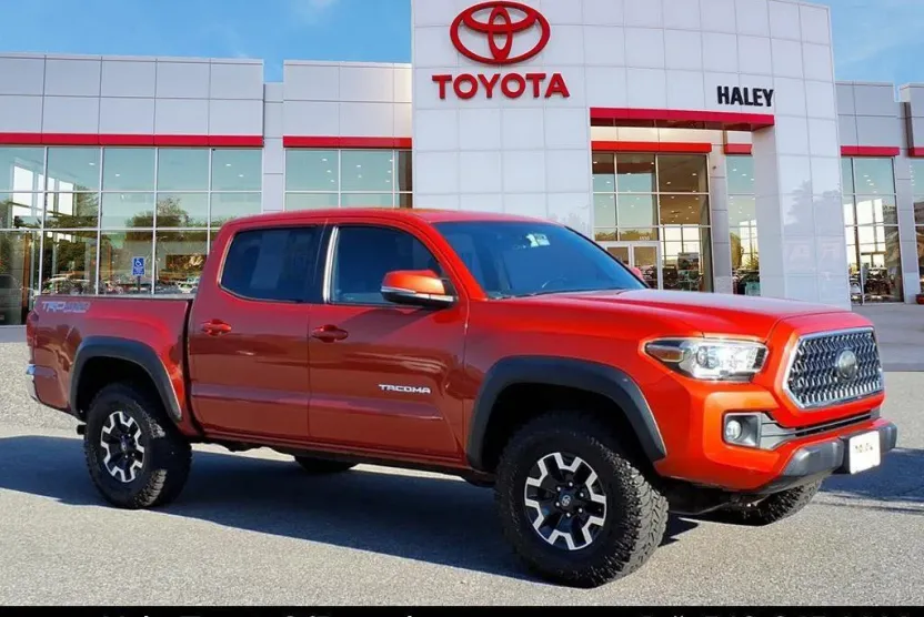 2018 Toyota Tacoma TRD 4x4 photo 1