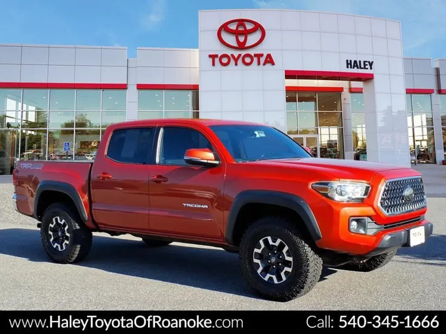 2018 Toyota Tacoma TRD 4x4 photo 1