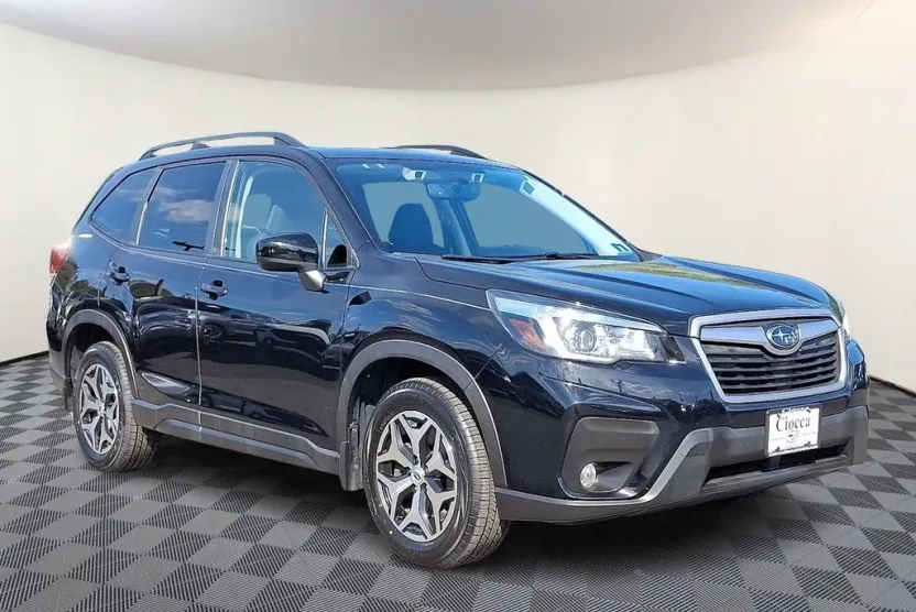 2020 Subaru Forester Premium photo 1