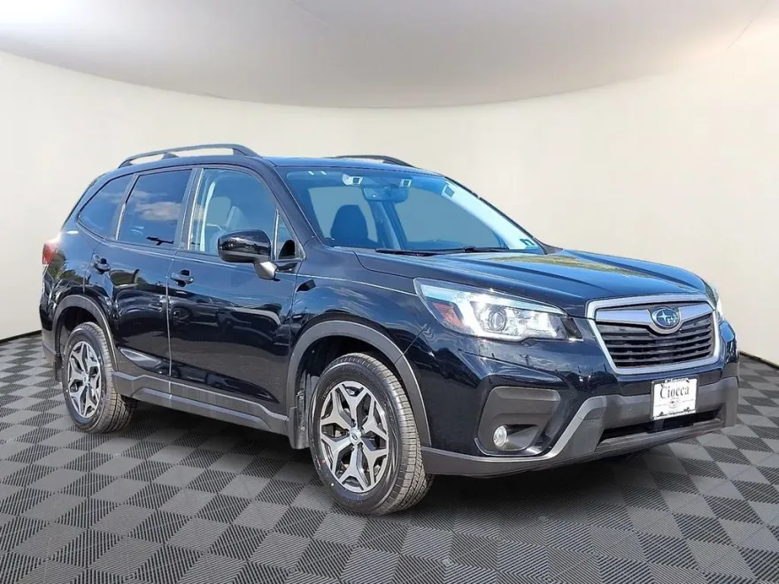 2020 Subaru Forester Premium photo 1