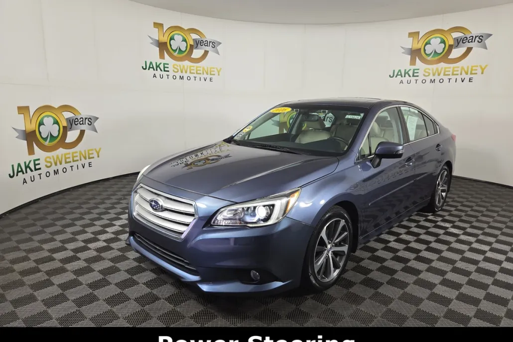 2016 Subaru Legacy 3.6R Limited photo 1
