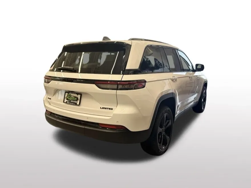 2025 Jeep Grand Cherokee Limited photo 1