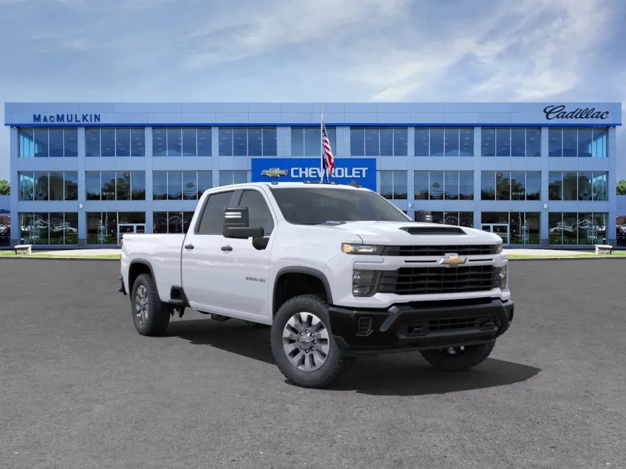 2024 Chevrolet Silverado 2500HD Custom photo 1