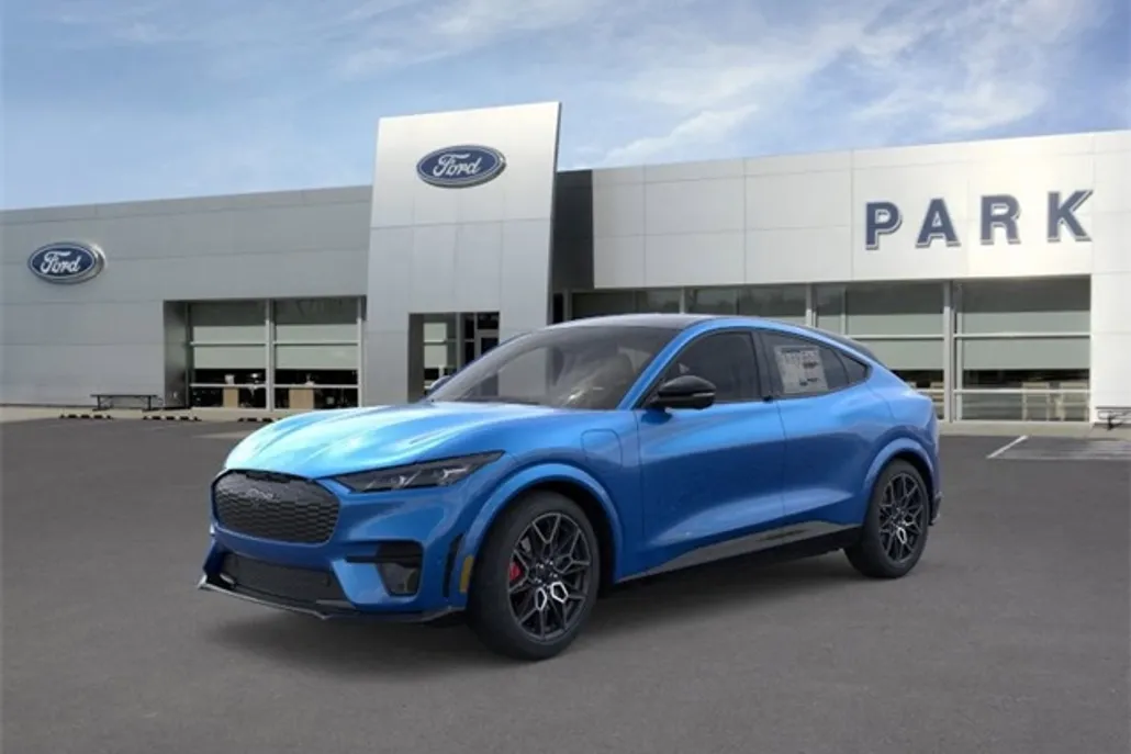 2025 Ford Mustang Mach-E GT photo 1