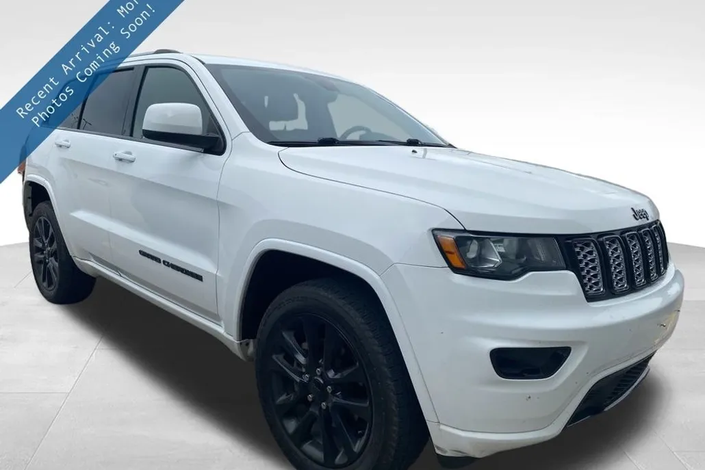 2018 Jeep Grand Cherokee Altitude photo 1