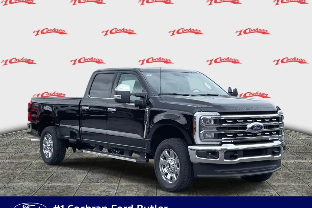 2025 Ford F-350 Lariat photo 1