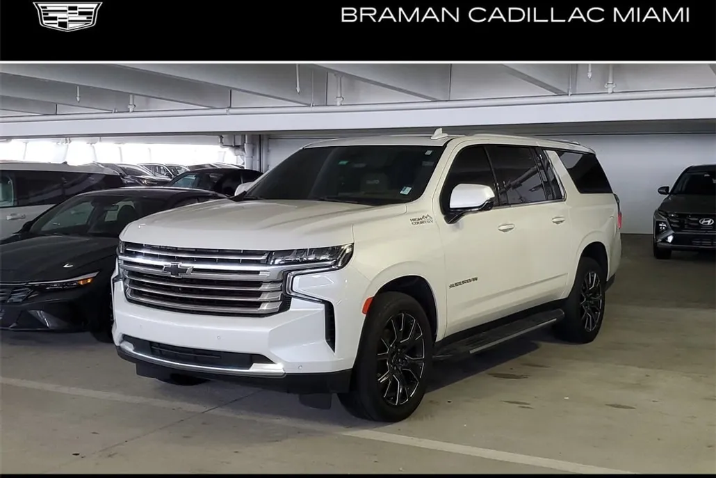 2023 Chevrolet Suburban High Country photo 1