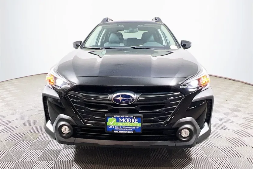2025 Subaru Outback Onyx Edition XT photo 1