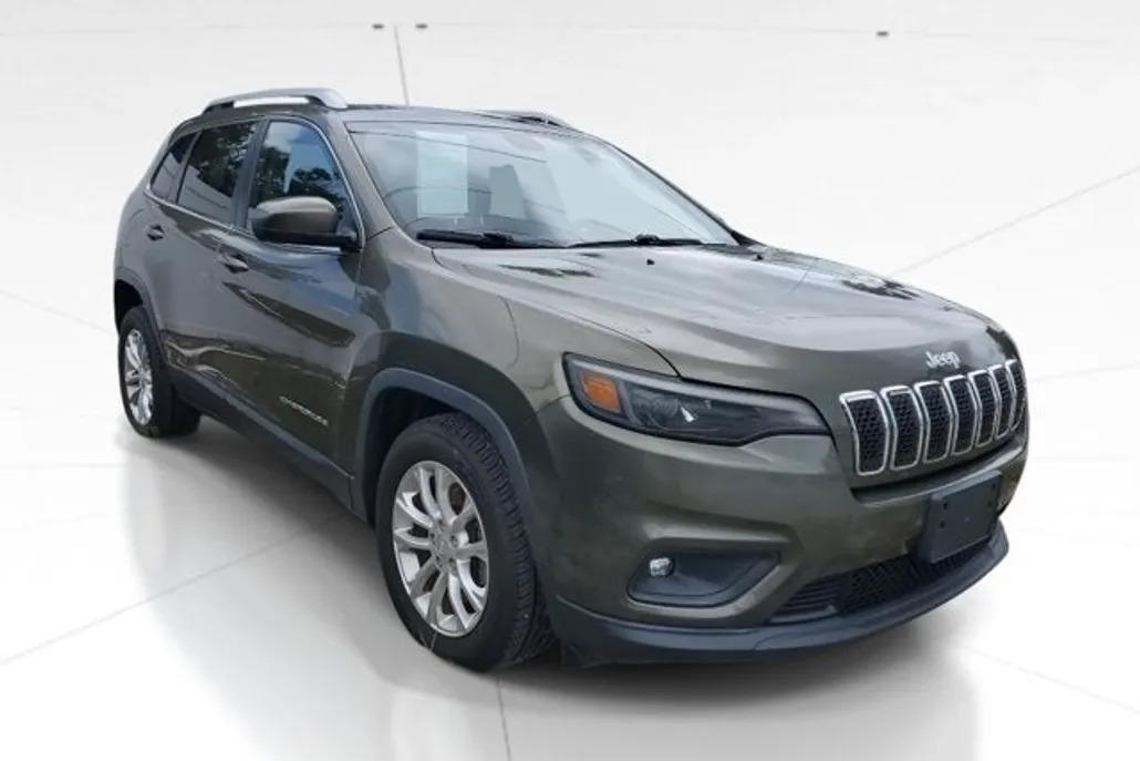 2019 Jeep Cherokee Latitude photo 1
