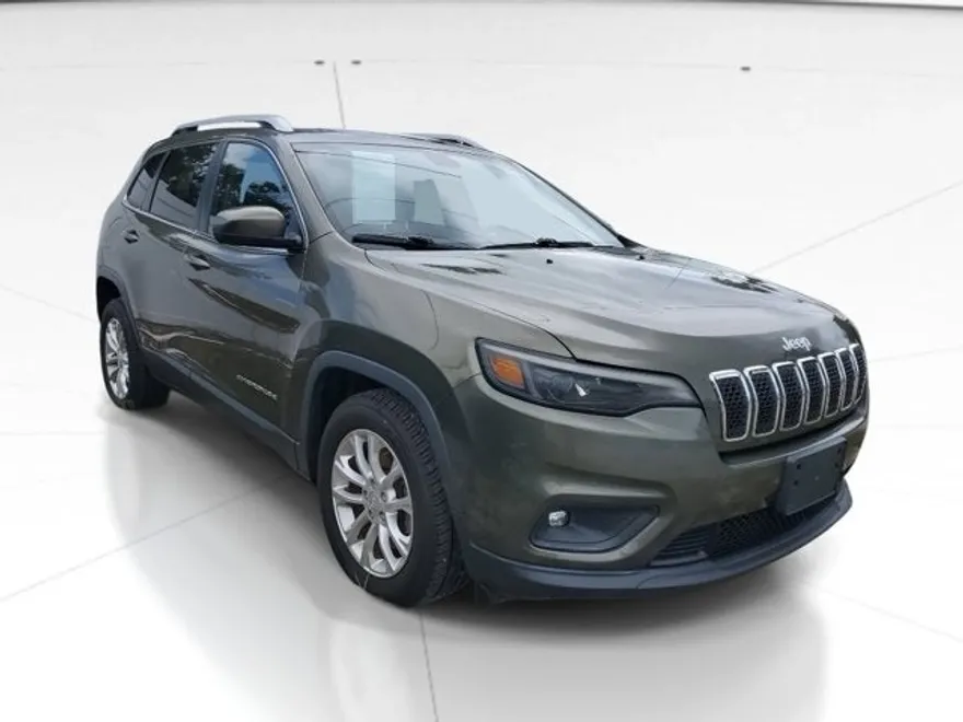 2019 Jeep Cherokee Latitude photo 1