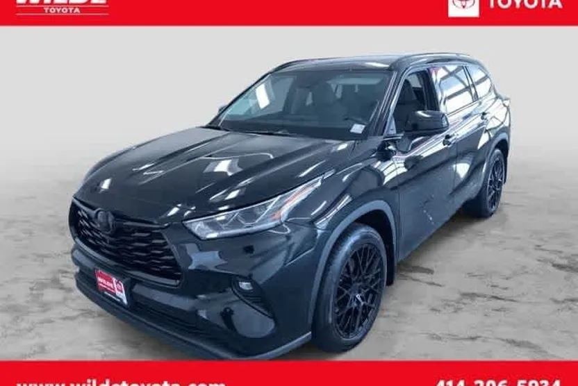 2021 Toyota Highlander Limited photo 1