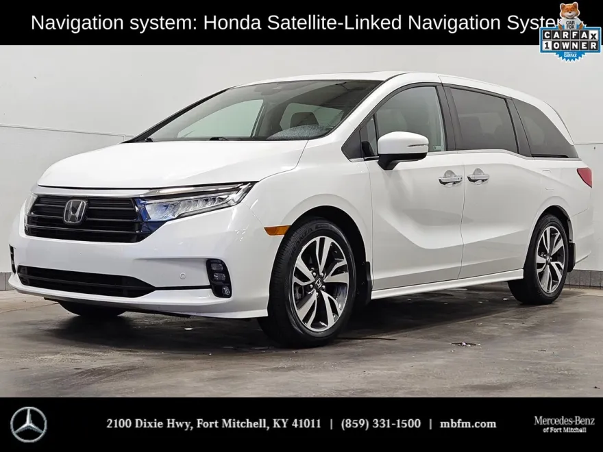 2023 Honda Odyssey Touring photo 1