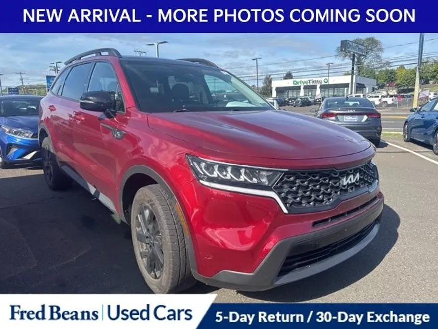 2022 Kia Sorento S photo 1