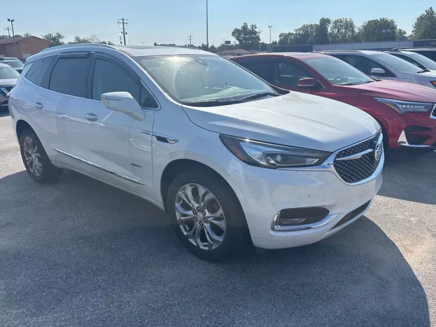 2021 Buick Enclave Avenir photo 1
