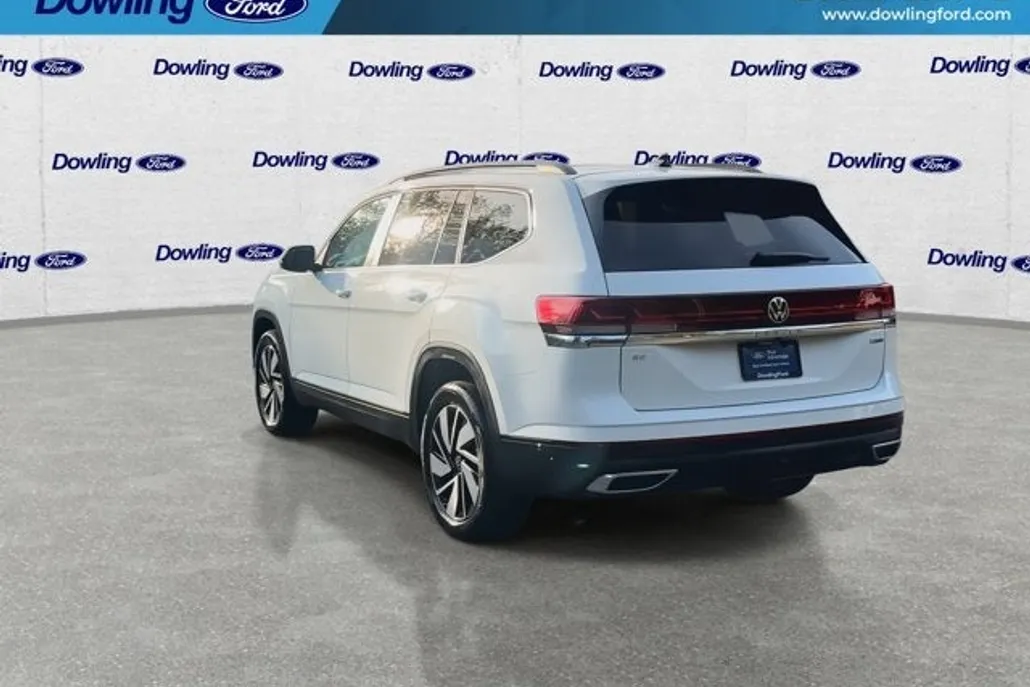 2024 Volkswagen Atlas SE Technology photo 1