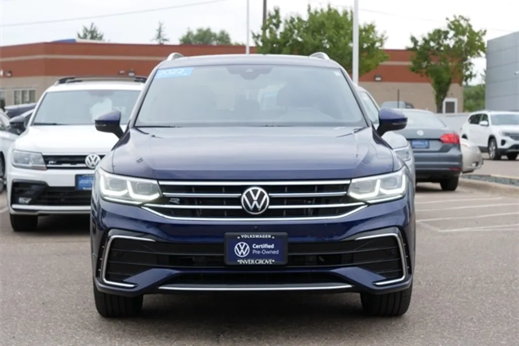 2022 Volkswagen Tiguan SEL Premium R-Line photo 1