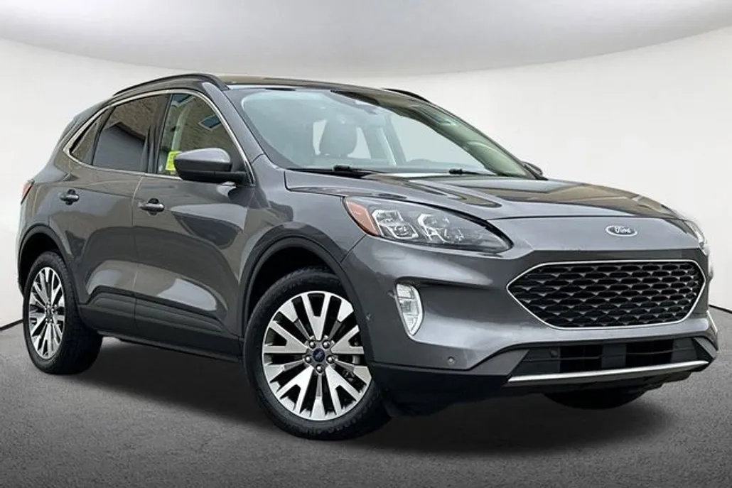 2021 Ford Escape Titanium Hybrid photo 1