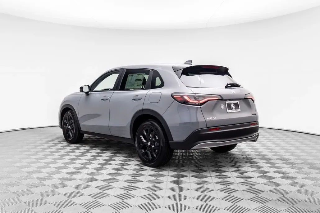 2025 Honda HR-V Sport photo 1