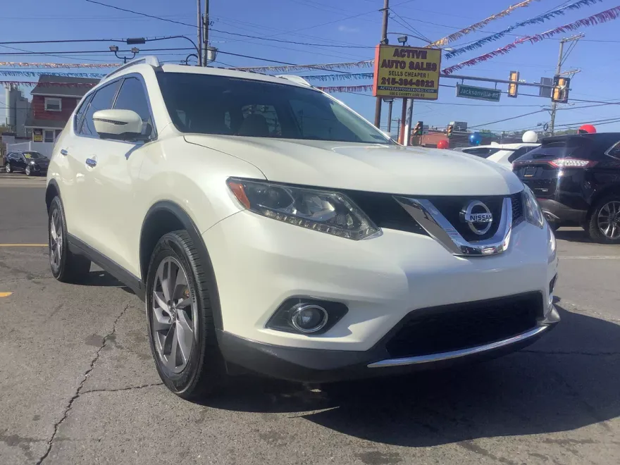 2016 Nissan Rogue SL photo 1