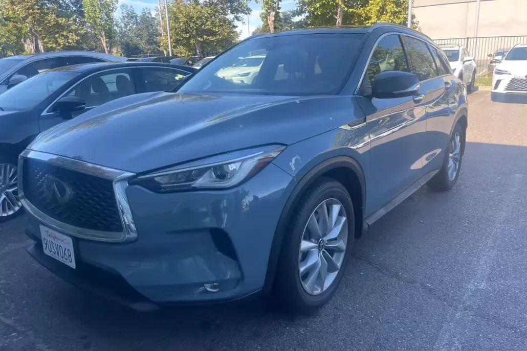2022 Infiniti QX50 Luxe photo 1