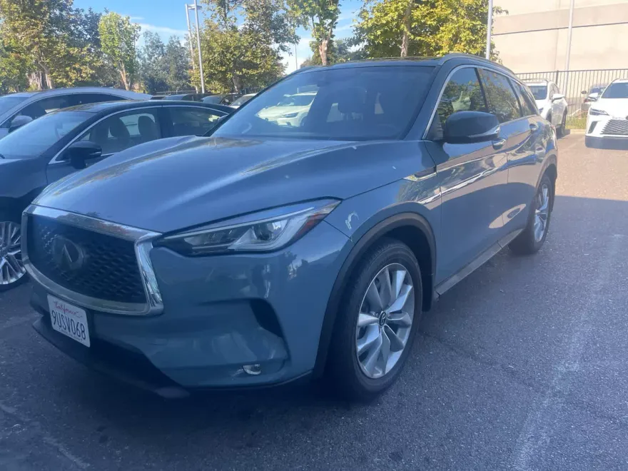 2022 Infiniti QX50 Luxe photo 1