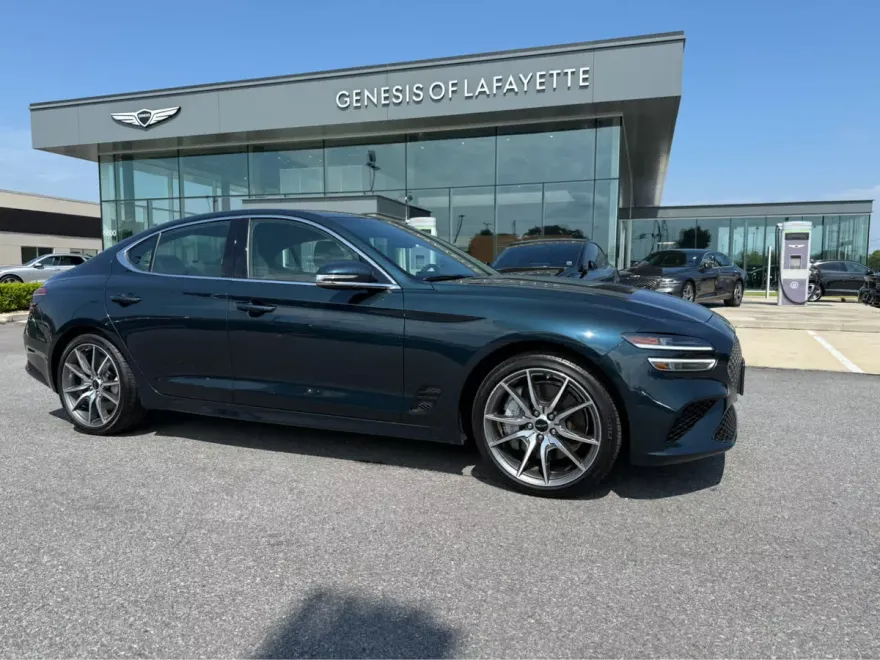 2024 Genesis G70 2.5T photo 1
