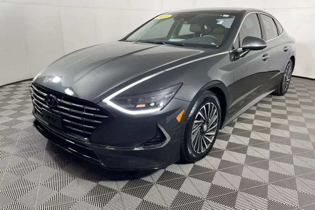 2021 Hyundai Sonata Hybrid Limited photo 1