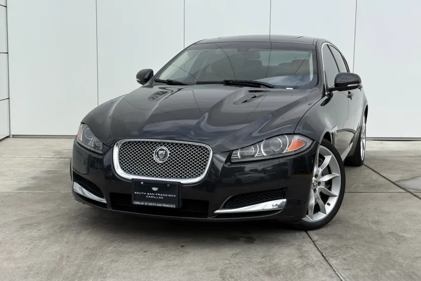 2012 Jaguar XF Supercharged photo 1