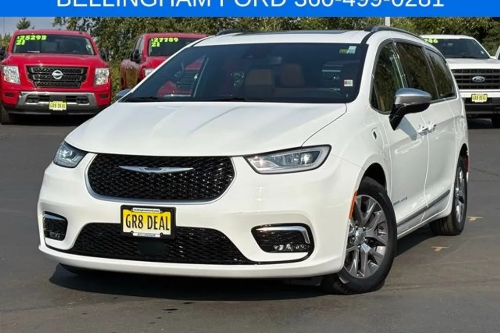 2023 Chrysler Pacifica Hybrid Pinnacle photo 1