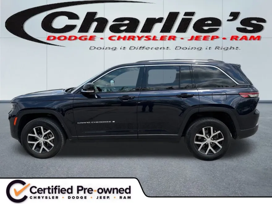 2023 Jeep Grand Cherokee Limited photo 1