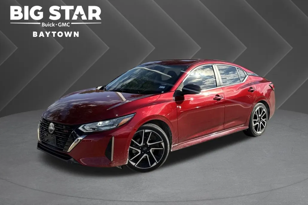 2025 Nissan Sentra SR photo 1
