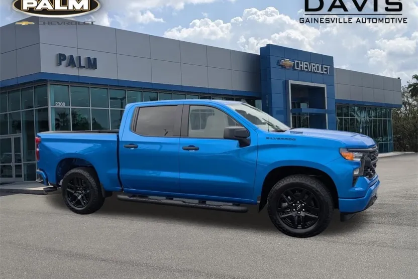2026 Chevrolet Silverado 1500 Custom photo 1