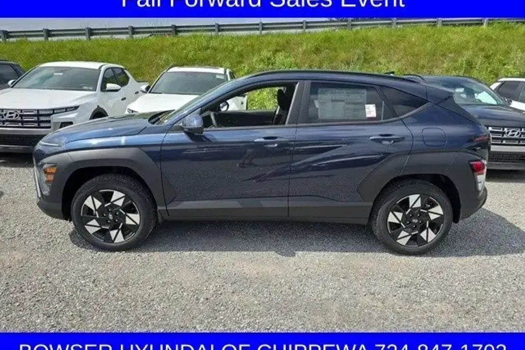 2025 Hyundai Kona SEL photo 1